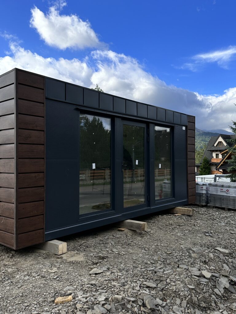 Kontener zrealizowany przez Modular Container Construction